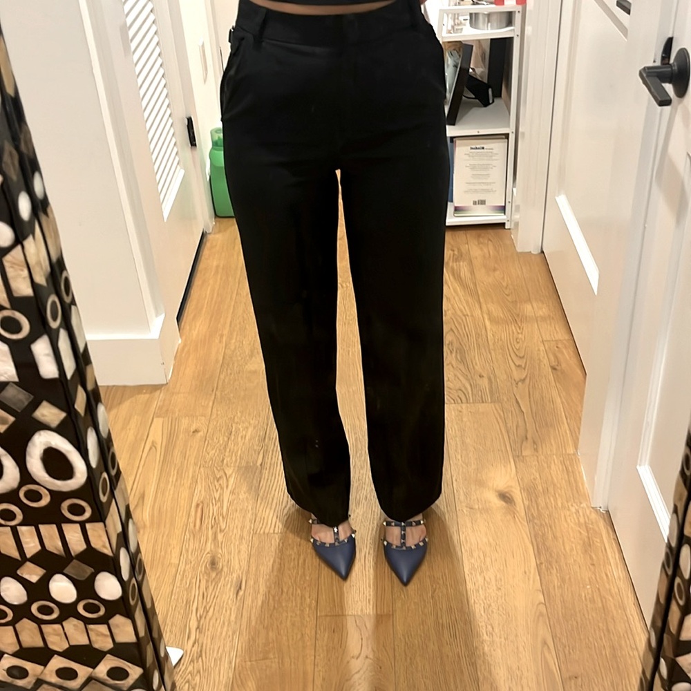 Women’s trouser. Straight leg